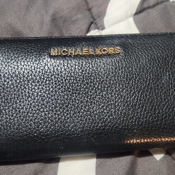 Michael Kors wallet - Picture 5 of 6